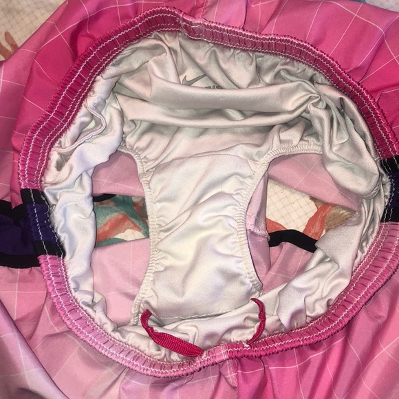 Nike tempo running shorts women’s size small - Picture 5 of 5